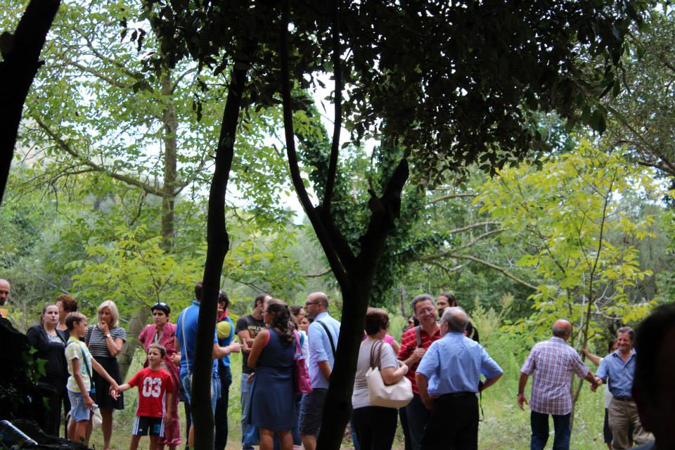 gente tanta che aspetta l'ingresso