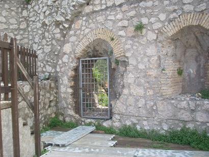 sermoneta_e_grotte_di_pastena_8_20110414_1401290877